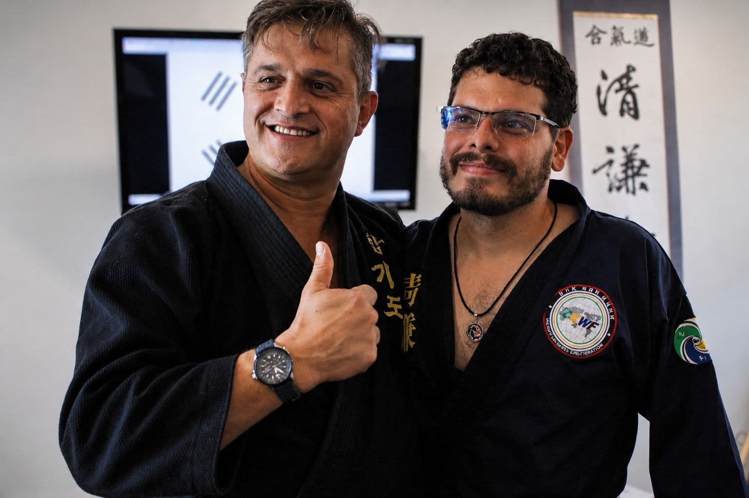 Master Joe Phillips con Grand Master William Rayo el día del examen de cinturón negro, Cheong Kyum Kwan, Costa Rica, 2021