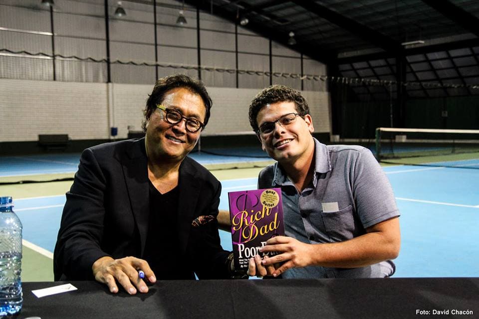 Master Joe Phillips con Robert Kiyosaki, San José, Costa Rica, 2015